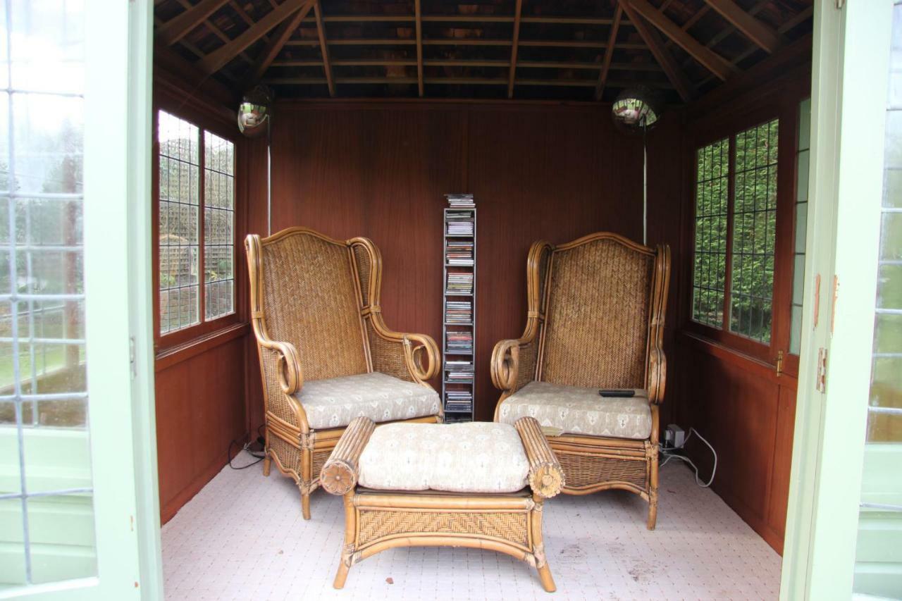 Monkspool B&B Church End Bagian luar foto